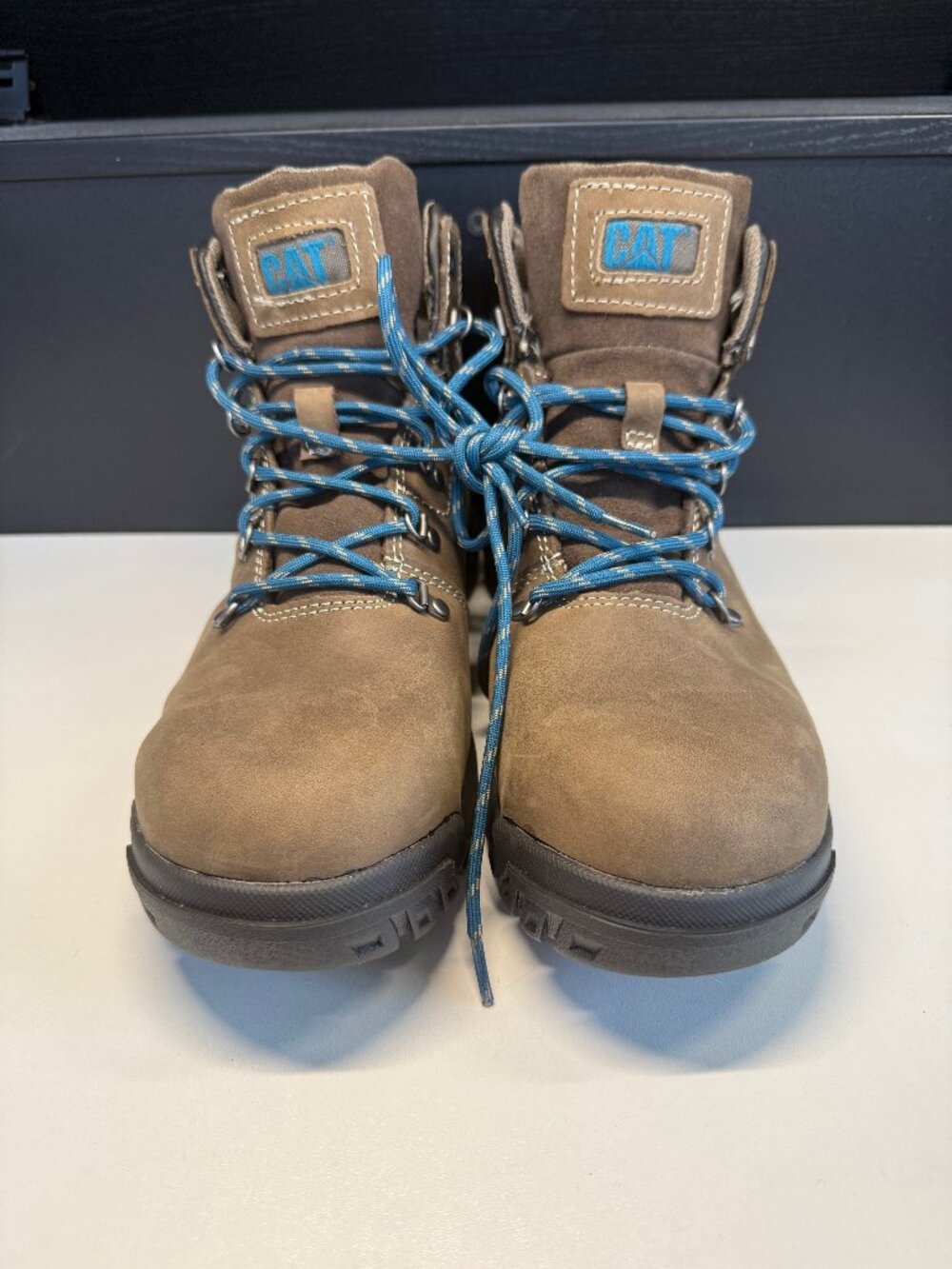 Men's Caterpilar Waterproof Steel Toe Work Boots  Size 9 1/2 Wide Width